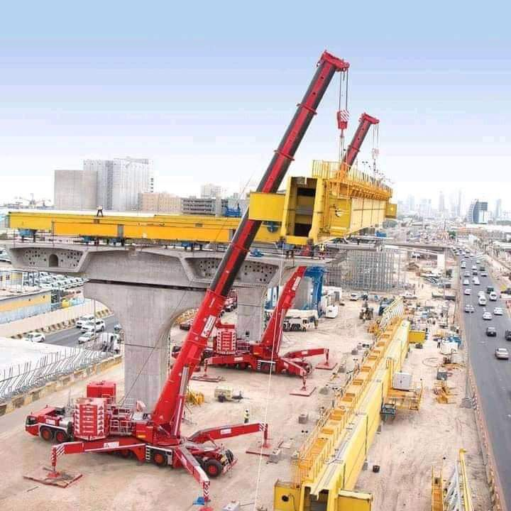 Dubai metro 350 ton cranes